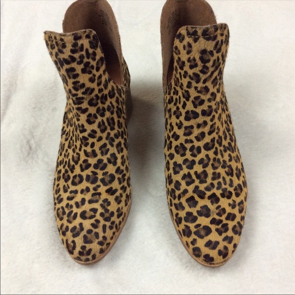 ANIMAL PRINT BOOTS LIKE NEW - SALE! - Picture 7 of 12